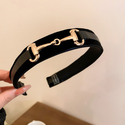 Bentite de păr neagră flocate de modă Accesorii pentru păr coreeană cu inimă de aur