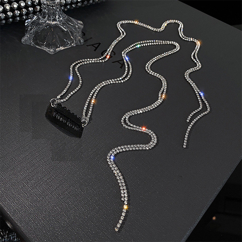 Bling Bling Strasuri Lanț pentru cap Agrafă de păr Bijuterii pentru toaletă de lux Ornamente de mireasă cu ciucuri lungi Accesorii de păr pentru fete