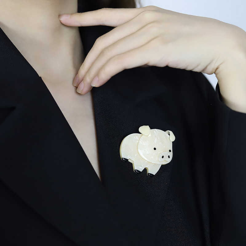 Broșe de porc drăguț din acrilic lucrate manual pentru femei, rășină de animale minunate, broșă pentru rever, bijuterii, insigna pentru femei, accesorii pentru haine
