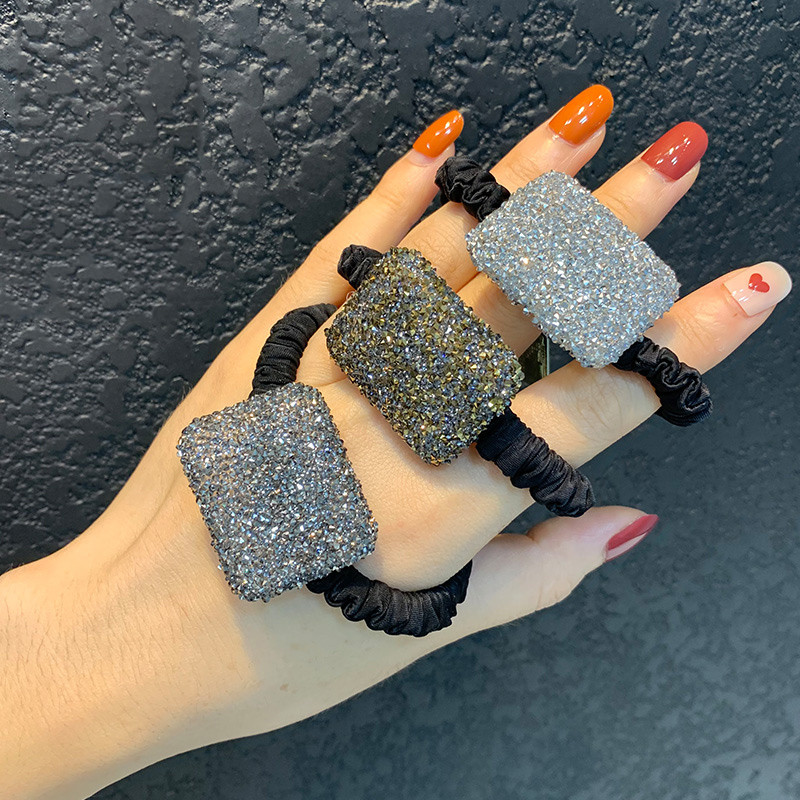 Full Flash Drill Head Funie Suport pentru coadă de cal Strass Accesorii de păr pentru femei Urs roșu Ins Cravată Benzi de cauciuc Inel de păr feminin