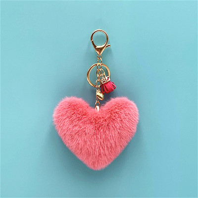 Breloc cu pompon în formă de inimă cu ciucuri de modă