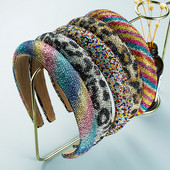 Sparklin Rhinestones Sponge Heabands за жени Луксозни дизайнерски Rainbow Shiny Diamond Bow Hoop Hairbands Сватбени аксесоари за коса