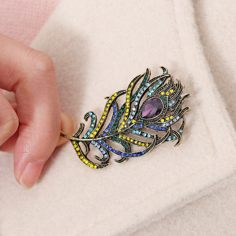 Broșă cu pene de păun de cristal albastru profund Boho smalț Animal păsări ace Broșe vintage Accesorii de modă pentru nuntă pentru haine