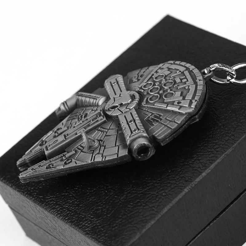 Film Disney Războiul Stelelor Breloc la modă Millennium Falcon Accesorii de modă vintage Breloc Suport cheie mașină pentru bărbați Cadou