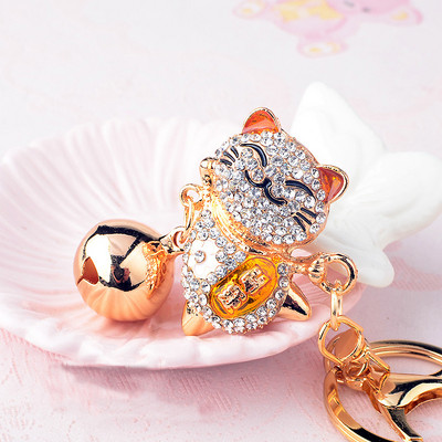 Aranyos kristály kulcstartó női ötvözet nagy harang strassz Japán Lucky Cat autó kulcstartó lány táska medál ékszer kulcstartó állat