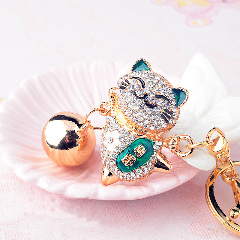Aranyos kristály kulcstartó női ötvözet nagy harang strassz Japán Lucky Cat autó kulcstartó lány táska medál ékszer kulcstartó állat