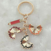 Nová módna zliatina smaltovaná kľúčenka pre učiteľov a študentov s ceruzkou, nepravidelná geometrická ceruzka, hobliny, šperky, vtipná punková kľúčenka