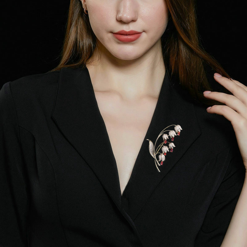 Corsaj de flori cu incrustație de zircon de înaltă calitate. Comerț cu ridicata pentru femei, accesorii pentru haine, cardigan, broșă, orhidee CZ, ace, decorare