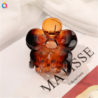 Bomboane simple, flori colorate, ac de păr, clemă pentru coadă de cal pentru dama