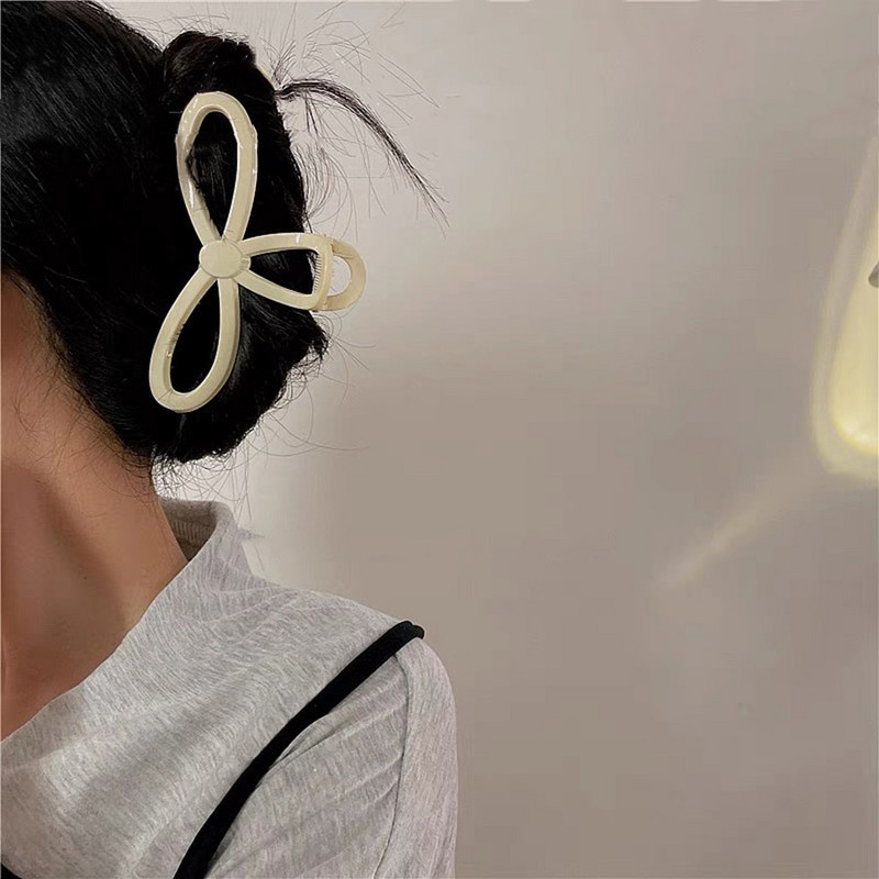 2022-es új Claw Clip for Women Temperamentum retro gyanta Haj Claw nagy méretű hajbilincsek Claw Clip Crab Chic hajkiegészítők Ajándék