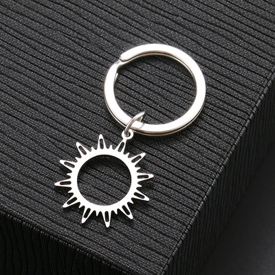 Breloc din oțel inoxidabil Harta lumii frunze de arțar cruce gotică amuletă culoare argintie breloc pentru chei de mașină pentru femei bărbați bijuterii cadouri