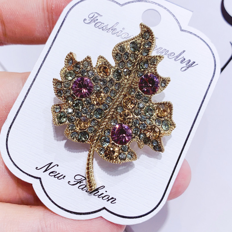 DIEZI Luxus Elegáns Kristály Menyasszonyi Brossok Női Esküvői Ajándék Divat Új strasszköves csokor szitakötő bross tűk
