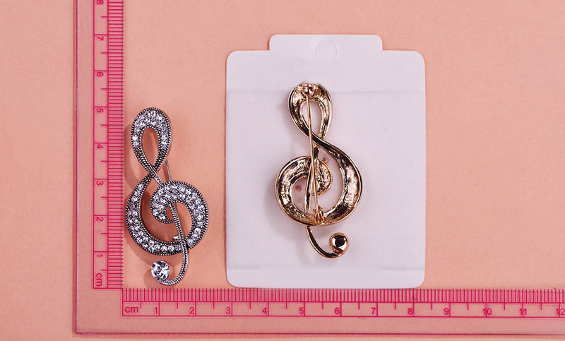 Bájos nagy retro zenei hangjegy Vintage ékszerek ezüstös kristály bross antik Fleur De Lis broche Coroa női tűs blúz CC