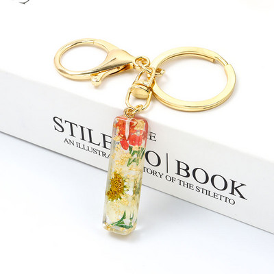 Μπρελόκ Real Dried Flower 26 Initial Letter Exquisite Crystal Resin AZ Αγγλικό Alphabe Charm Μπρελόκ Γυναικεία τσάντα κλειδί Αξεσουάρ