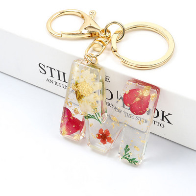 Μπρελόκ Real Dried Flower 26 Initial Letter Exquisite Crystal Resin AZ Αγγλικό Alphabe Charm Μπρελόκ Γυναικεία τσάντα κλειδί Αξεσουάρ