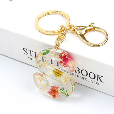 Μπρελόκ Real Dried Flower 26 Initial Letter Exquisite Crystal Resin AZ Αγγλικό Alphabe Charm Μπρελόκ Γυναικεία τσάντα κλειδί Αξεσουάρ