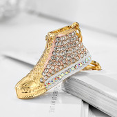 Conceput special pentru genți europene și americane. Culoarea pandantivului. Placă înaltă pentru pantofi. Breloc roșu. Mic creativ