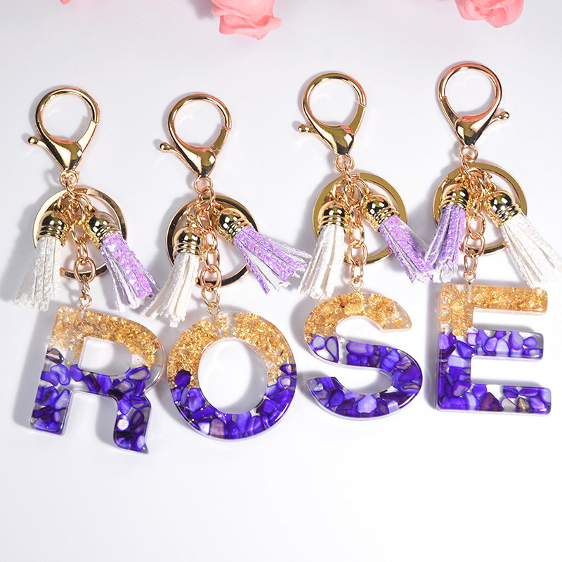 Brelocuri rafinate din rășină cu 26 de litere Brelocuri pentru femei, de culoare auriu violet, ornamente pentru genți, accesorii, brelocuri cu ciucuri