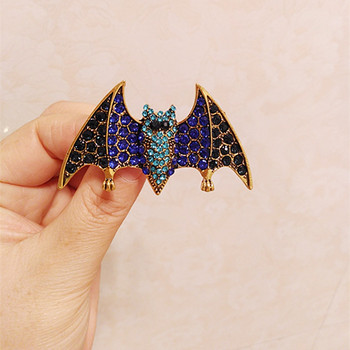 Creative New Creative Bat Rhinestone Brooch Retro Suit Pulover Animal Accessories Men and Women Party Pin Badge Брошки