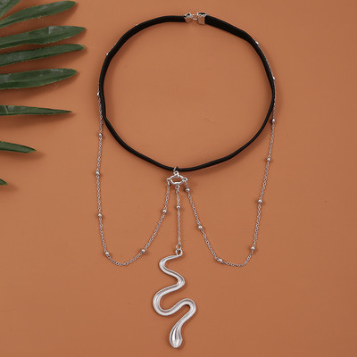 1Pc Creative Long Elastic Snake Pendants Leg Chain Body Jewelry Αξεσουάρ Dropshiping Γυναικεία αλυσίδα ποδιών με φούντα πεταλούδας