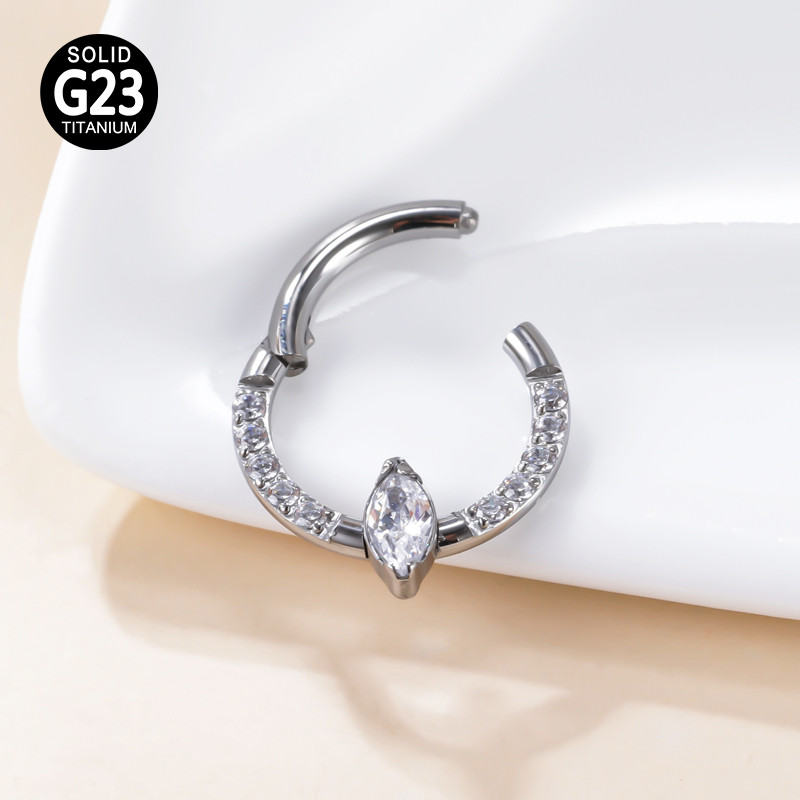 G23 Titanium Side CZ Pave Side Marquise Stone Center Csuklós szegmens karikagyűrűk Orrgyűrű Clicker Labret Ear Tragus Piercing