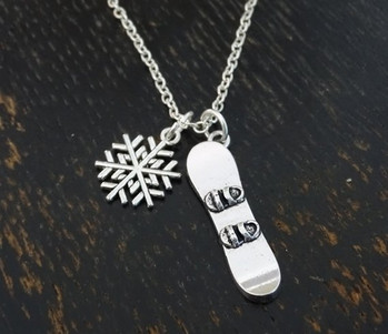 Ski Snow Sports Snowboarder skateboard Snowflake Χειμερινό μπρελόκ Γούρι Creative γυναικεία κοσμήματα αξεσουάρ Κρεμαστό δώρα