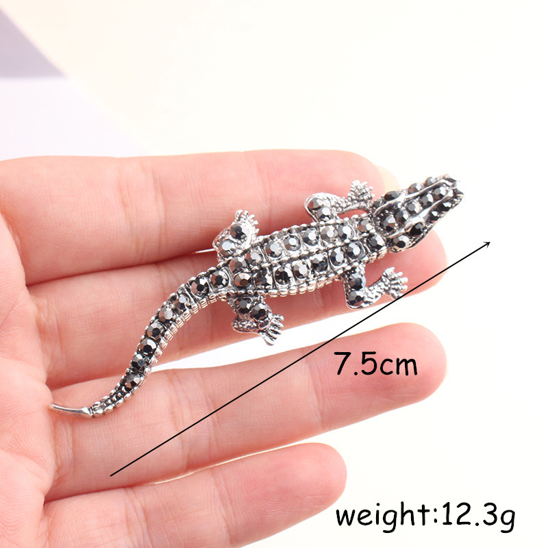 Pomlee zöld strasszos krokodil brossok nőknek Vivid Aniamal Pin Vintage mozgó gyíktű Jó ajándék karácsonyi ajándék