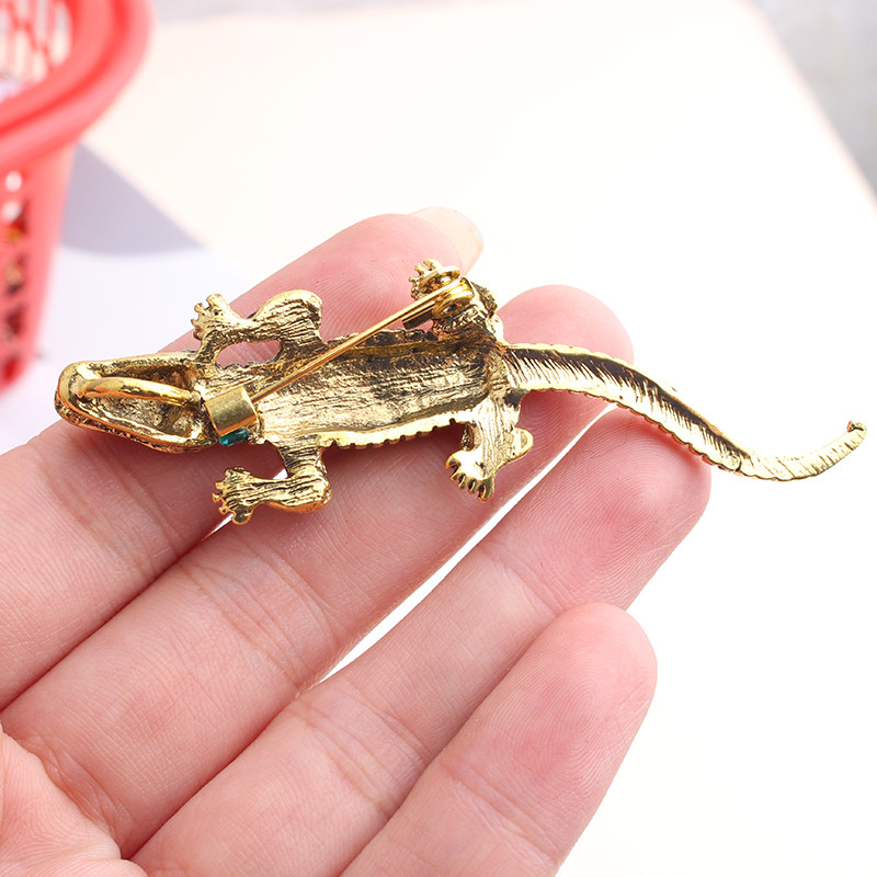 Pomlee zöld strasszos krokodil brossok nőknek Vivid Aniamal Pin Vintage mozgó gyíktű Jó ajándék karácsonyi ajándék