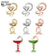 Noua cupă de șarpe email broșă doctor asistentă pin bărbați femei jachete denim guler insignă pin buton broșe accesorii geanți