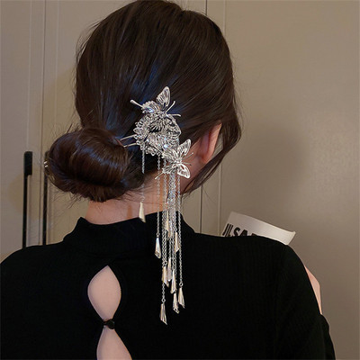 FYUAN Vintage Butterfly Flawer hajtűk nőknek Kitűnő hosszú Tassel fejfedők esküvői haj kiegészítők