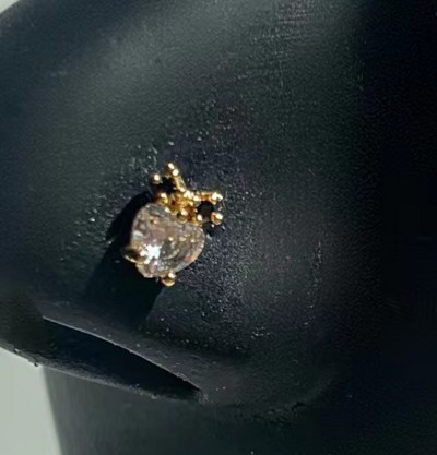 Piercing ékszerek CZ orrgyűrűk orrlyukasztáshoz Rozsdamentes acél orrcsavar nőknek Pillangós orrcsapok L-hajlított orr ékszerek
