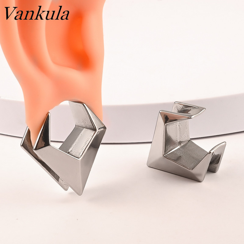 Vankula 2PC Novi hipoalergenski čepovi za sedlo od nehrđajućeg čelika Mjerači za uši Tuneli Prošivači za piercing Nosači Nakit za tijelo