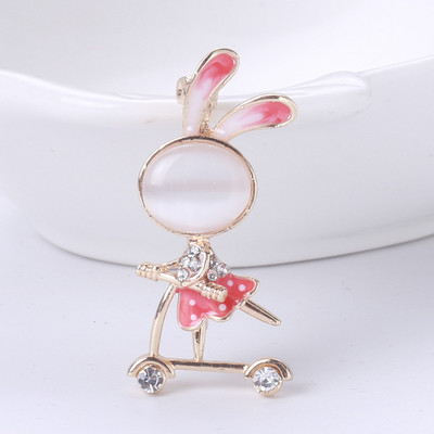 Broșe de iepuraș pe skateboard pentru femei, ace de iepure de desene animate, bijuterii pentru animale, accesorii pentru copii, cadou zilnic de petrecere