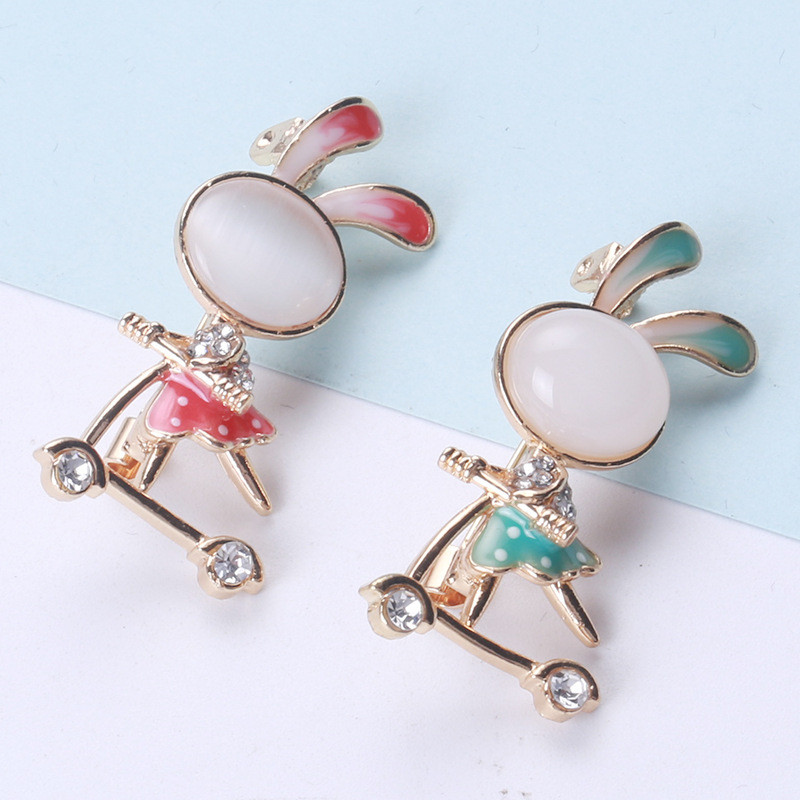 Broșe de iepuraș pe skateboard pentru femei, ace de iepure de desene animate, bijuterii pentru animale, accesorii pentru copii, cadou zilnic de petrecere