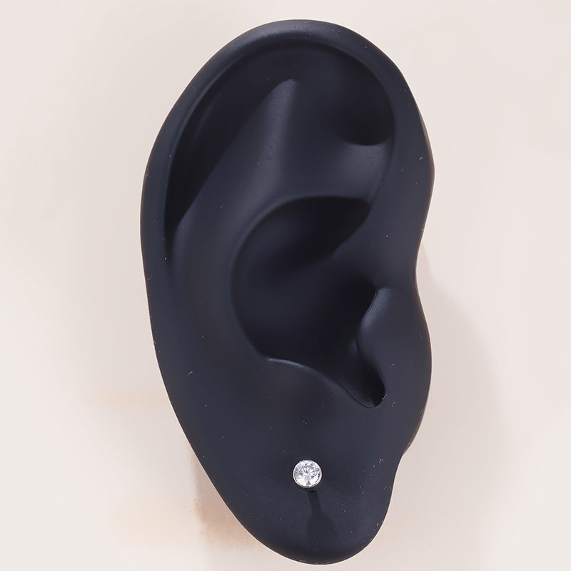ASTM F136 Titán fülcsavarok Labret Stud CZ Kerek Tragus ajakgyűrű fülporc fülbevaló piercing ajak ékszer testékszer piercing