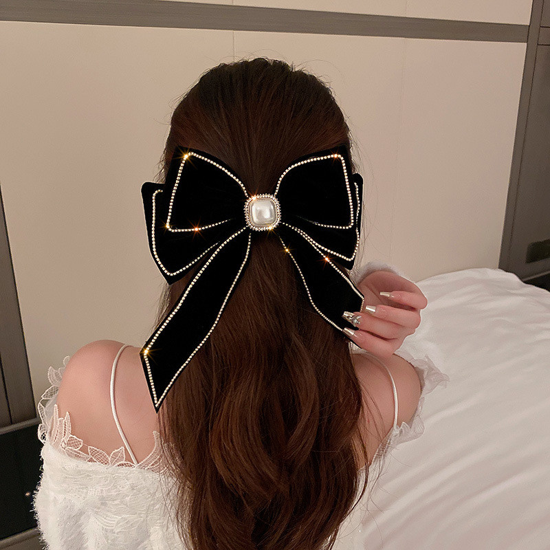 XIALUOKE Gyönyörű Bowknot Crystal Hajtűk Fejfedők Női Vintage Hyperbole Hajkapcsok Esküvői Haj Ékszer Ajándékok