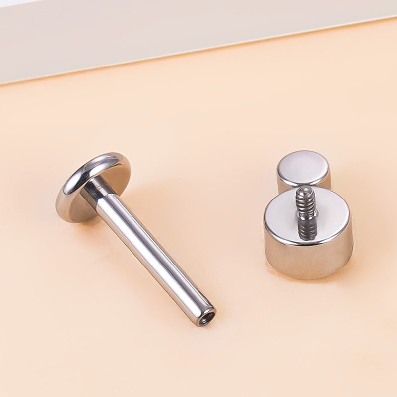 G23 Titanium 16G Labret fülgyűrű cirkon kő Helix Tragus porc fülbevaló Tragus Stud Stud Stud Helix piercing testékszer