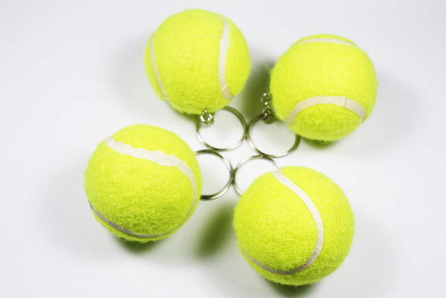 Lanț de chei cu minge de tenis de nou design, lanț de chei pentru mașină, lanț sport, culoare așchiului, pandantiv pentru geantă, brelocuri pentru bărbați, femei, cadou en-gros 17109