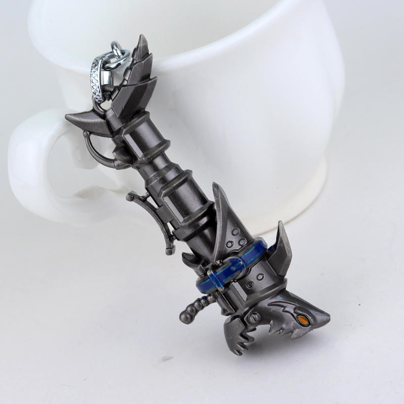 Játék LOL Thresh Weapon League of Legends Keychains League Rank Jinx Darts Weapon Riven The penge of exile Keychain