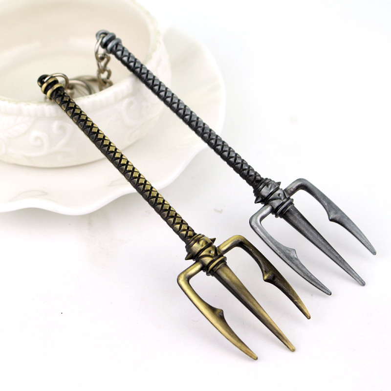 Játék LOL Thresh Weapon League of Legends Keychains League Rank Jinx Darts Weapon Riven The penge of exile Keychain