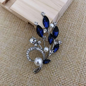 Xingyunday Leaf Crystal Pearl Brooch Female 2021 Fashion New Jacket Pin Popular Temperament Sweet Clothing Accessory