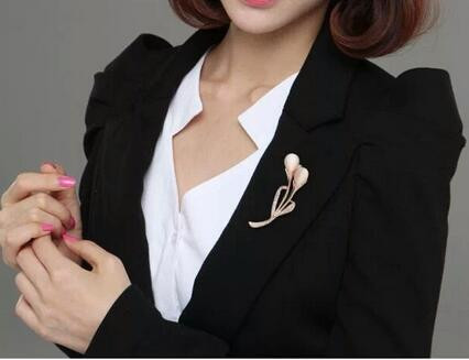 Xingyunday Broșă cu flori de piatră de opal Pin Strass Cristal Bijuterii pentru costume Accesorii pentru haine Buchet Bijuterii pentru femei Broșă