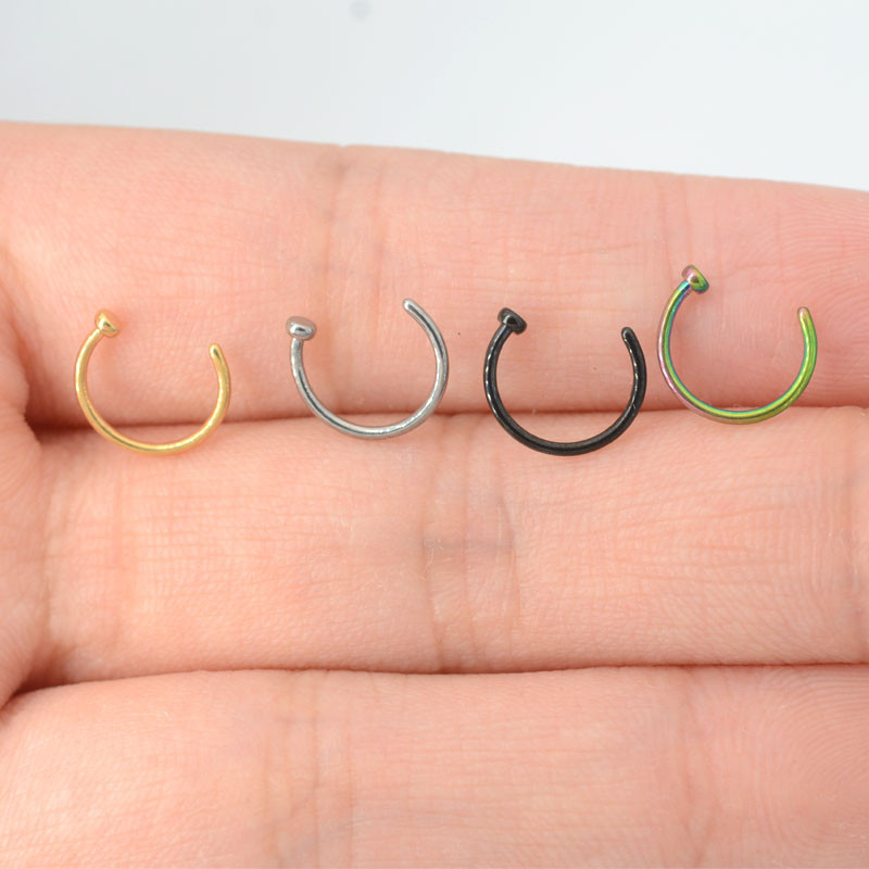 1 kus tvaru C, 100% titánový falošný septum 0,8*8 mm, falošný piercing do nosa striebornej farby, ženský strieborný...