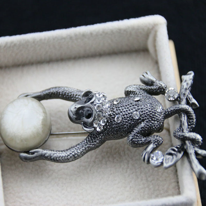 2020 bijuterii modă design unic cristal luna maimuță broșă ace metal vintage animal stras broșe pentru femei