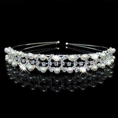 Menyasszony fejdísz Hercegnő hajkiegészítők Báli Korona Lány Elegáns Hajpánt Pearl Crystal Esküvői Haj Kiegészítők Fejpánt
