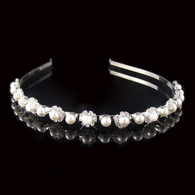 Menyasszony fejdísz Hercegnő hajkiegészítők Báli Korona Lány Elegáns Hajpánt Pearl Crystal Esküvői Haj Kiegészítők Fejpánt
