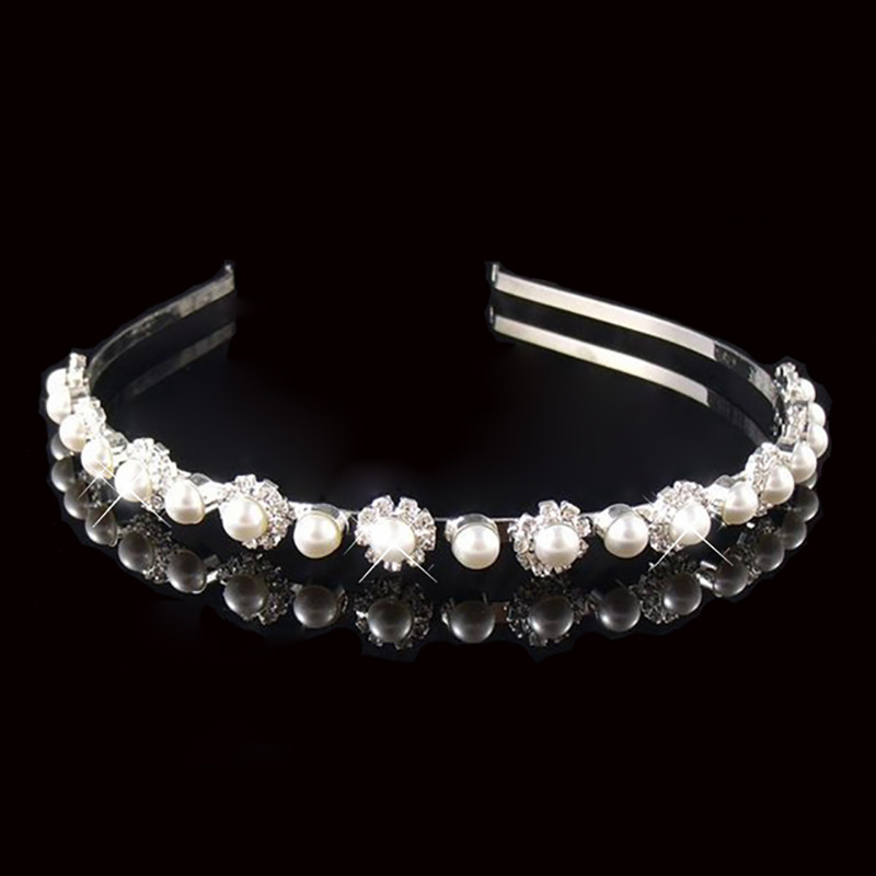 Menyasszony fejdísz Hercegnő hajkiegészítők Báli Korona Lány Elegáns Hajpánt Pearl Crystal Esküvői Haj Kiegészítők Fejpánt