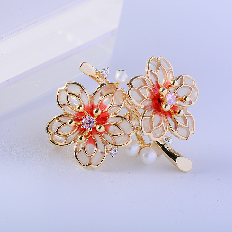 Blucome, flori roșii de prun, nunți, broșe de petrecere pentru femei, marcă rafinată, zircon cubic, broșă din cupru, ace pentru hijab, cadouri