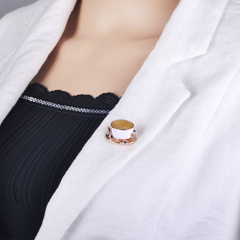 Blucome Fashion ceașcă de cafea lingură în formă de disc broșe email alb culoare aur broșă ace femei bărbați haine costum haine accesorii