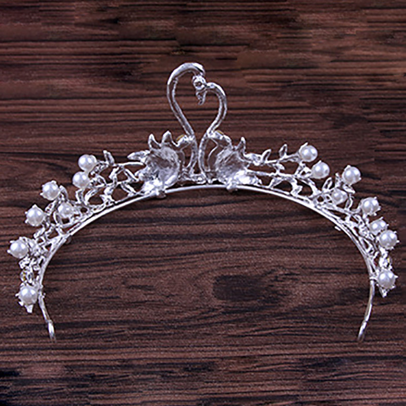 Coroană de prințesă elegantă în formă de lebădă, tiară de perle, ornament de păr cu strasuri, model de nuntă, model de podium de căptușeală lucrată manual